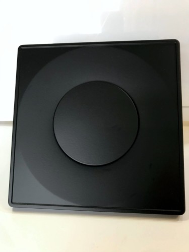 Zawór powietrzny czarny ASKV 100 » anemostat czarny kwadrat 100