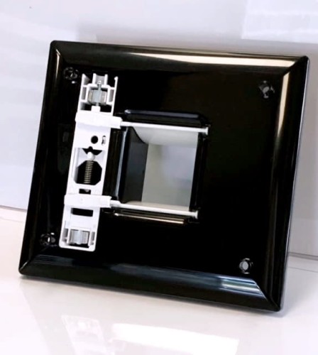 Czarna kratka wentylacyjna higro Silentium 50h Black fi125