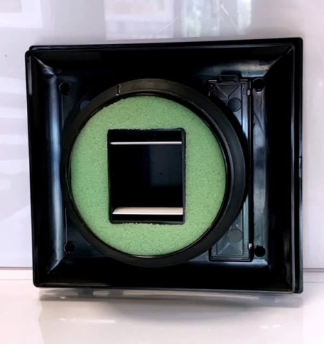 Czarna kratka wentylacyjna higro Silentium 50h Black fi125