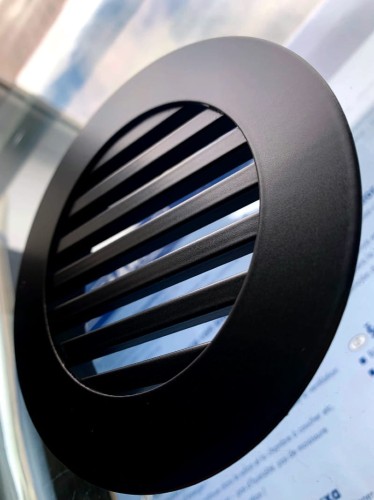 Kratka nierdzewna wentylacyjna czarna okrągła pręty 100mm. 