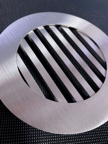 Kratka nierdzewna wentylacyjna okrągła pręty szlif