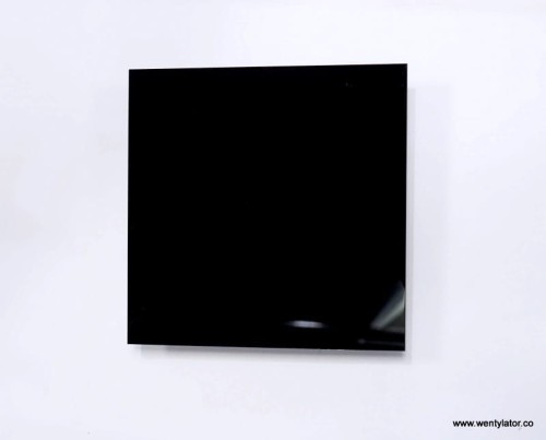 Kratka wentylacyjna czarna plexi połysk