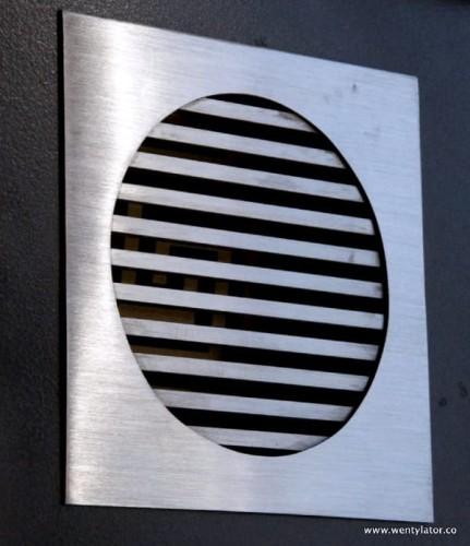 Kratka nierdzewna wentylacyjna KRO pręty szlif