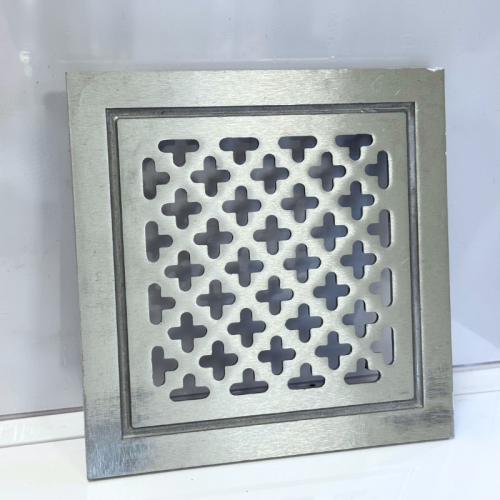 Kratka wentylacyjna koniczynka retro 14x14 aluminiowa surowa