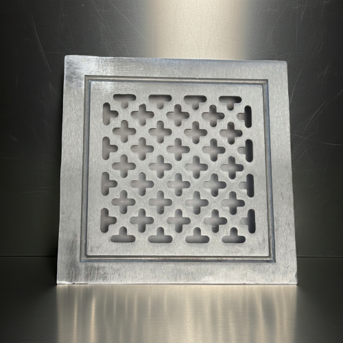 Kratka wentylacyjna koniczynka retro 14x14 aluminiowa surowa